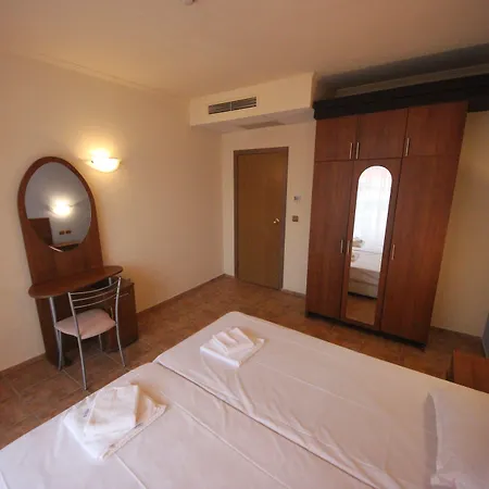 Menada Andalusia * 엘레니테