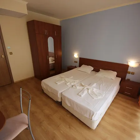 Menada Andalusia * Elenite