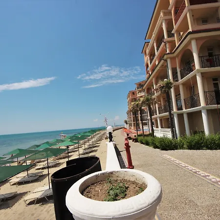 Menada Andalusia 엘레니테