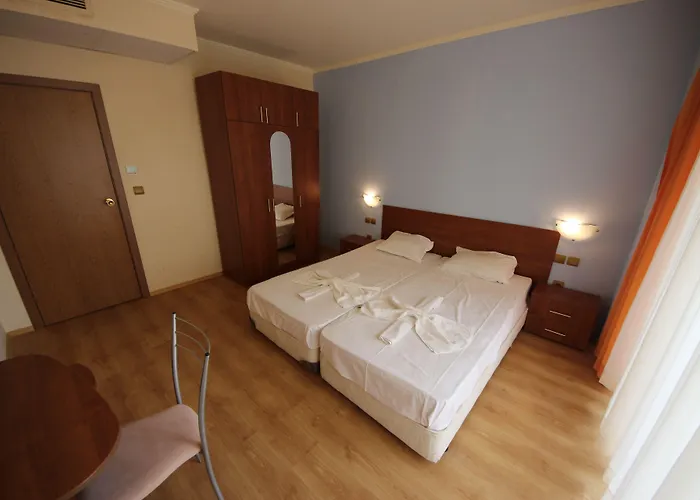 Menada Andalusia * 埃勒尼特