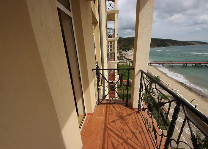 Menada Andalusia Apartamento Elenite