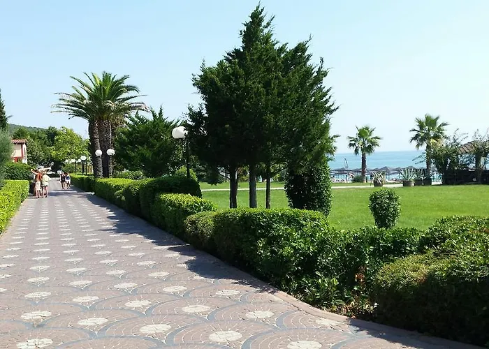 Menada Andalusia * 埃勒尼特